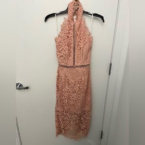Lulus Lace a halter midi Dress pink size small
